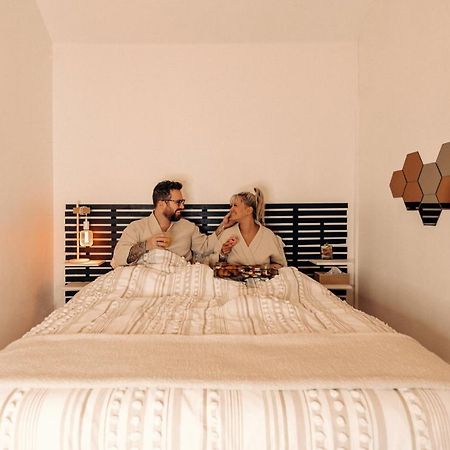 La Love Story Hastiere-par-dela Екстериор снимка